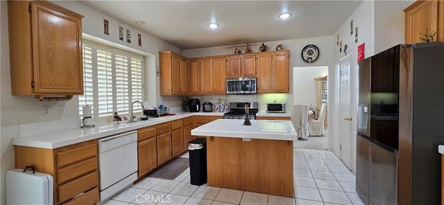 1075 Nighthawk, Corona, CA 92881
