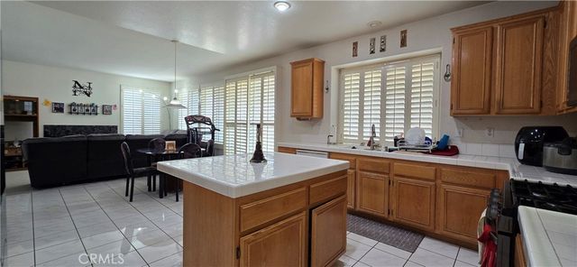 1075 Nighthawk, Corona, CA 92881