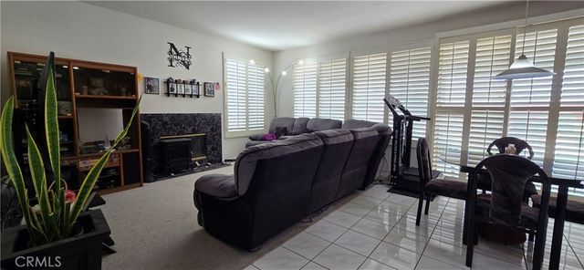 1075 Nighthawk, Corona, CA 92881