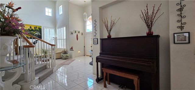 1075 Nighthawk, Corona, CA 92881