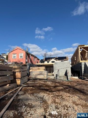 8 Cleveland Street, Belleville, NJ 07109