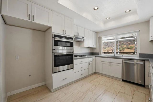 4030 Syme Drive, Carlsbad, CA 92008