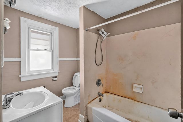 312 N Warren Avenue, Columbus, OH 43204