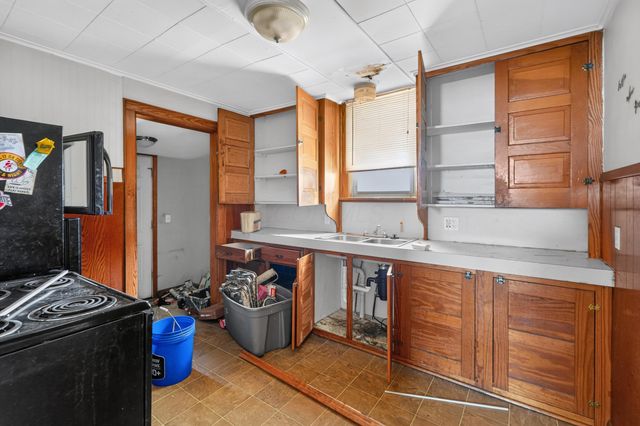 312 N Warren Avenue, Columbus, OH 43204