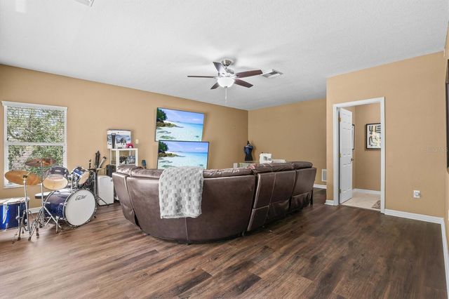 8331 GOLDEN PRAIRIE DRIVE, Tampa, FL 33647