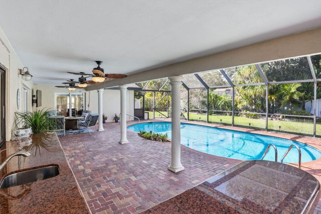 18229 103rd Trail S, Boca Raton, FL 33498