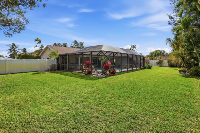 18229 103rd Trail S, Boca Raton, FL 33498