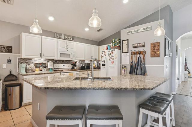 4774 CUMBRIAN LAKES DRIVE, Kissimmee, FL 34746