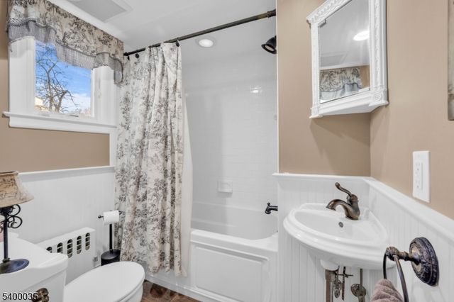 265 Little Falls Rd, Cedar Grove Twp., NJ 07009