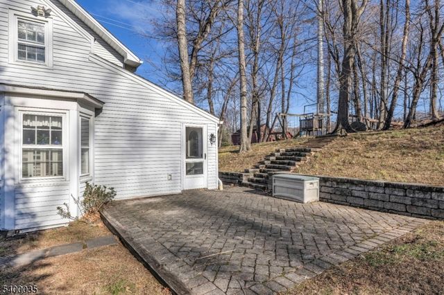 265 Little Falls Rd, Cedar Grove Twp., NJ 07009