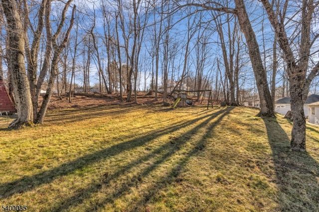 265 Little Falls Rd, Cedar Grove Twp., NJ 07009