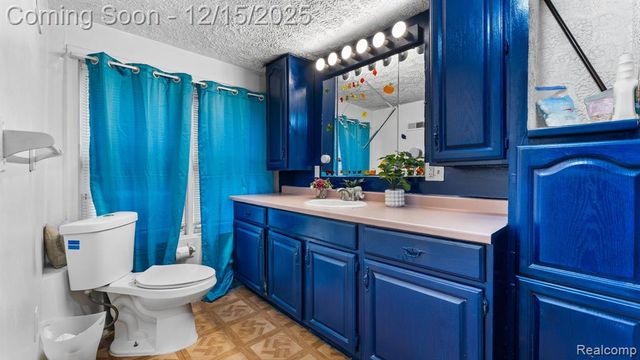 8120 Prospect Avenue, Warren, MI 48089