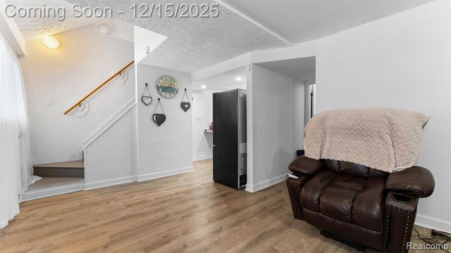 8120 Prospect Avenue, Warren, MI 48089