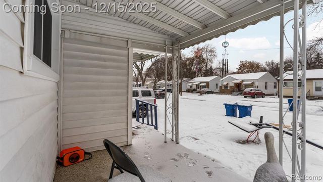 8120 Prospect Avenue, Warren, MI 48089