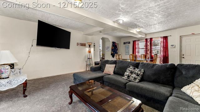 8120 Prospect Avenue, Warren, MI 48089