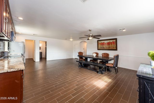 9616 N 11TH Avenue, Phoenix, AZ 85021