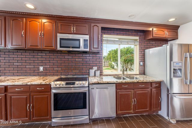 9616 N 11TH Avenue, Phoenix, AZ 85021