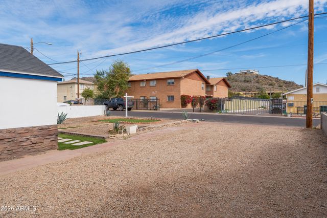 9616 N 11TH Avenue, Phoenix, AZ 85021