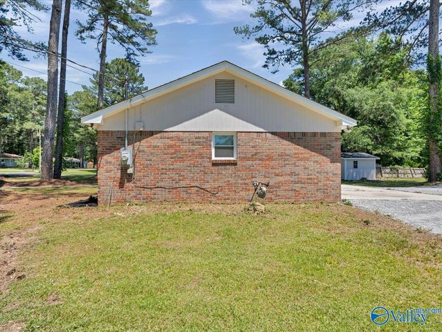 4516 Margarete Drive SW, Decatur, AL 35603