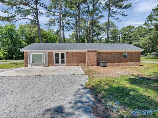 4516 Margarete Drive SW, Decatur, AL 35603