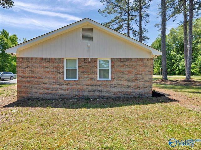 4516 Margarete Drive SW, Decatur, AL 35603