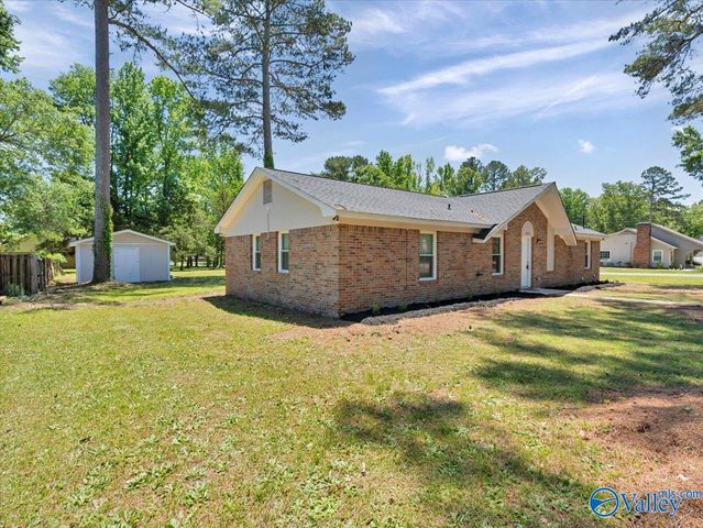 4516 Margarete Drive SW, Decatur, AL 35603