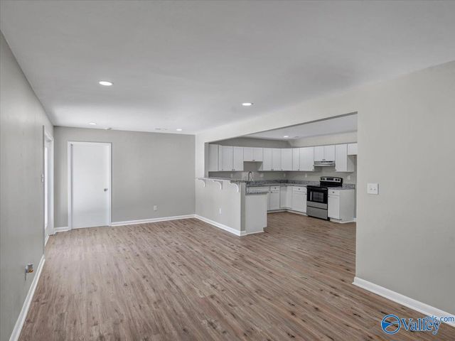 4516 Margarete Drive SW, Decatur, AL 35603