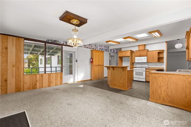 2317 179th Avenue E, Lake Tapps, WA 98391