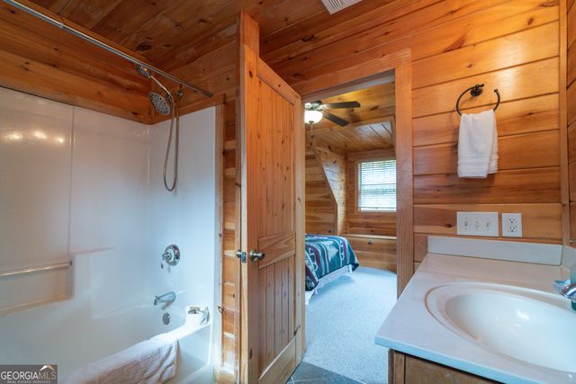 74 Fussen Strasse, Helen, GA 30545