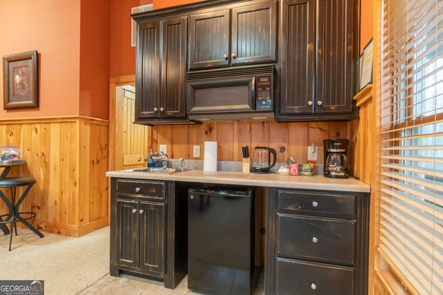 74 Fussen Strasse, Helen, GA 30545