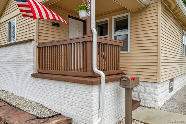 1424 14th Street, Port Huron, MI 48060