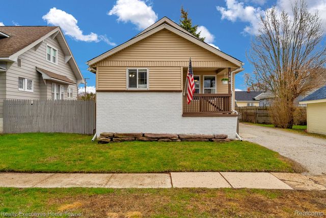 1424 14th Street, Port Huron, MI 48060