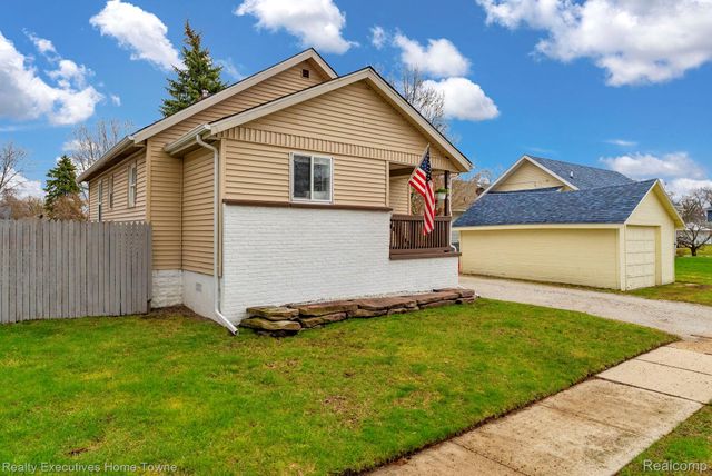 1424 14th Street, Port Huron, MI 48060