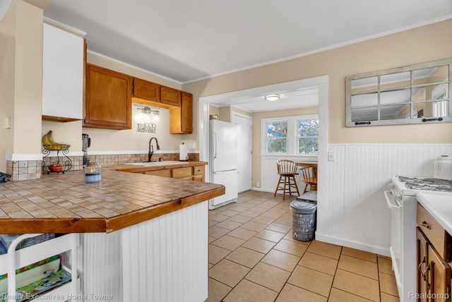 1424 14th Street, Port Huron, MI 48060