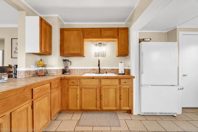1424 14th Street, Port Huron, MI 48060