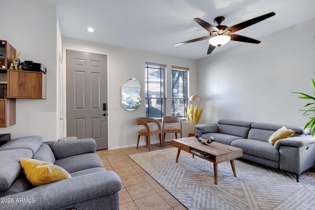 1225 N 36TH Street 1086, Phoenix, AZ 85008