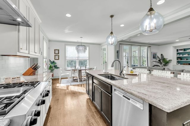 3001 Sturbridge Road, Mount Pleasant, SC 29466