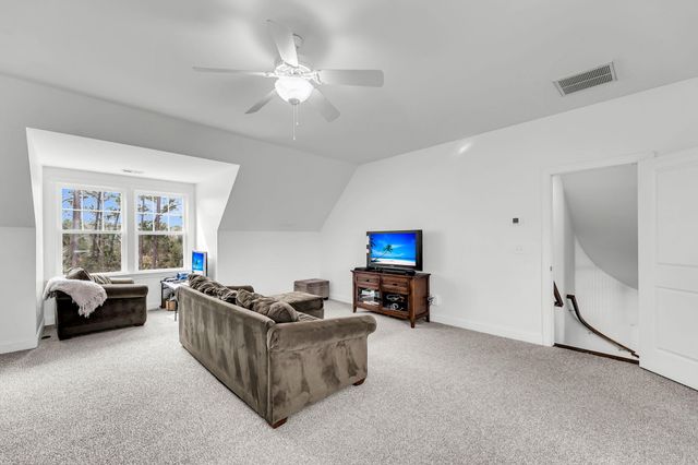 3001 Sturbridge Road, Mount Pleasant, SC 29466