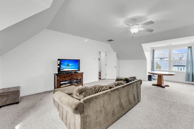 3001 Sturbridge Road, Mount Pleasant, SC 29466