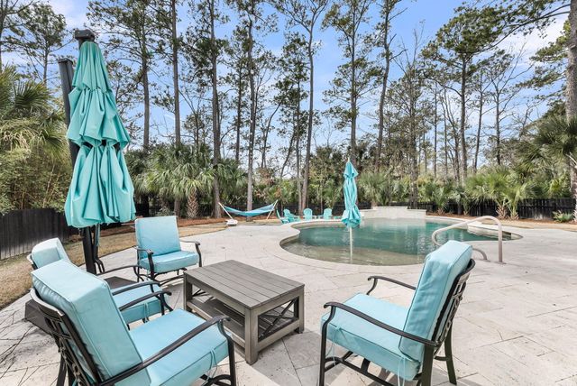 3001 Sturbridge Road, Mount Pleasant, SC 29466