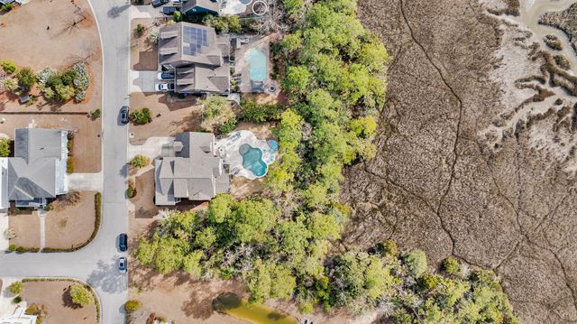 3001 Sturbridge Road, Mount Pleasant, SC 29466