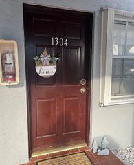 7100 NW 173rd Dr 1304, Hialeah, FL 33015