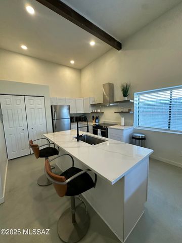 2775 N Goyette Avenue, Tucson, AZ 85712