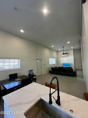 2775 N Goyette Avenue, Tucson, AZ 85712