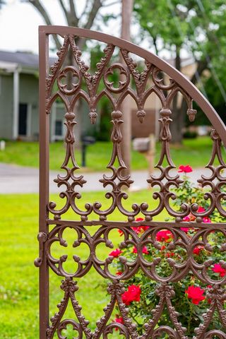 6556 Upton Ln, Nashville, TN 37209