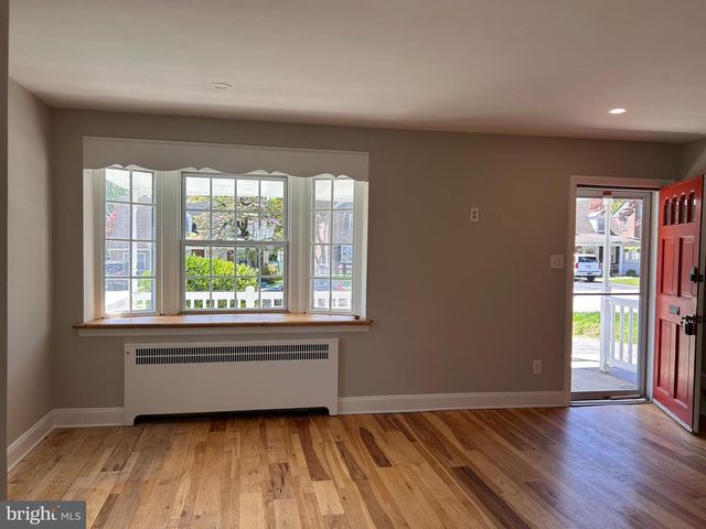 601 WILLOWBROOK RD, Havertown, PA 19083
