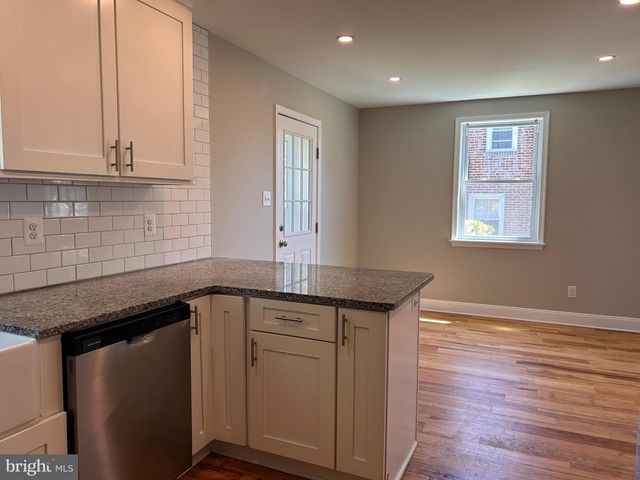 601 WILLOWBROOK RD, Havertown, PA 19083