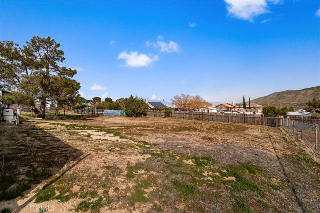 7659 Arcadia Avenue, Hesperia, CA 92345