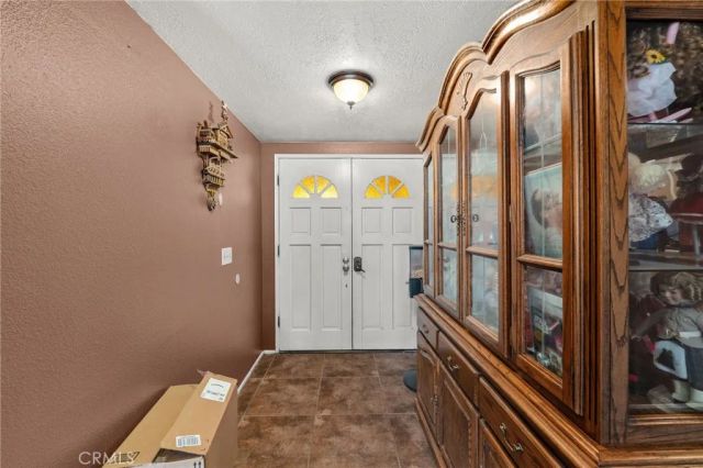 7659 Arcadia Avenue, Hesperia, CA 92345