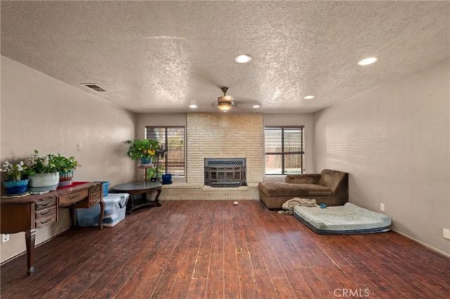 7659 Arcadia Avenue, Hesperia, CA 92345